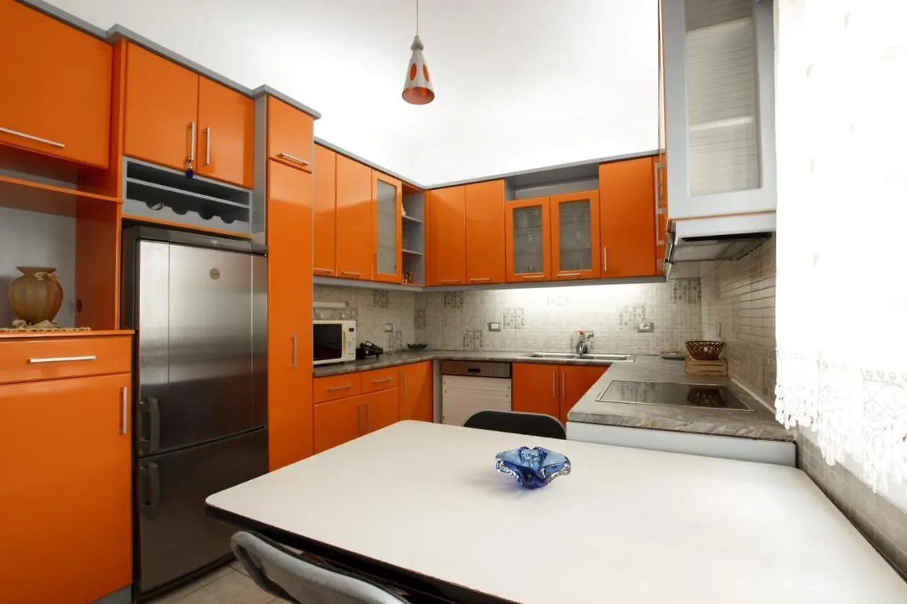 Emblematic House Apartment 2 Gjirokaster Albania