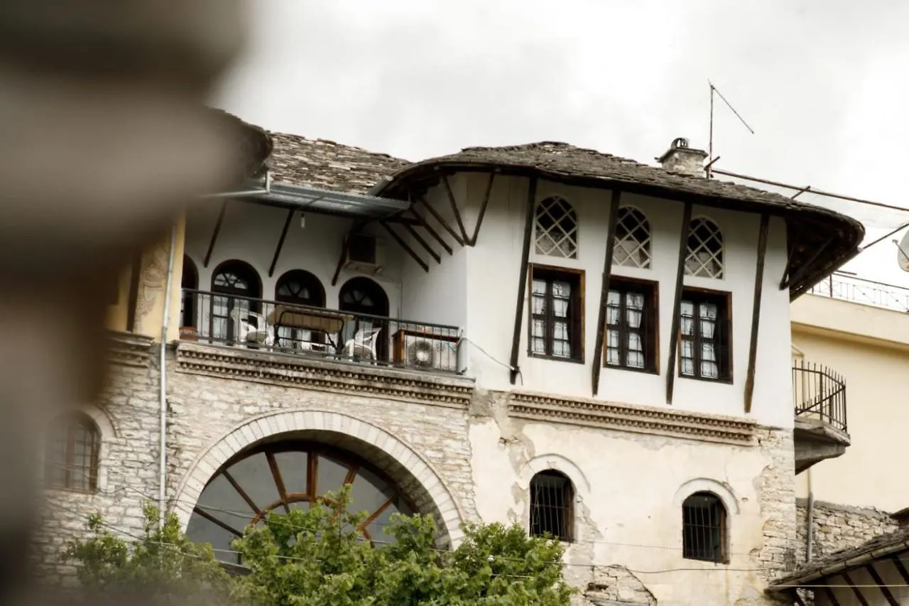 Emblematic House Apartment 2 Gjirokaster