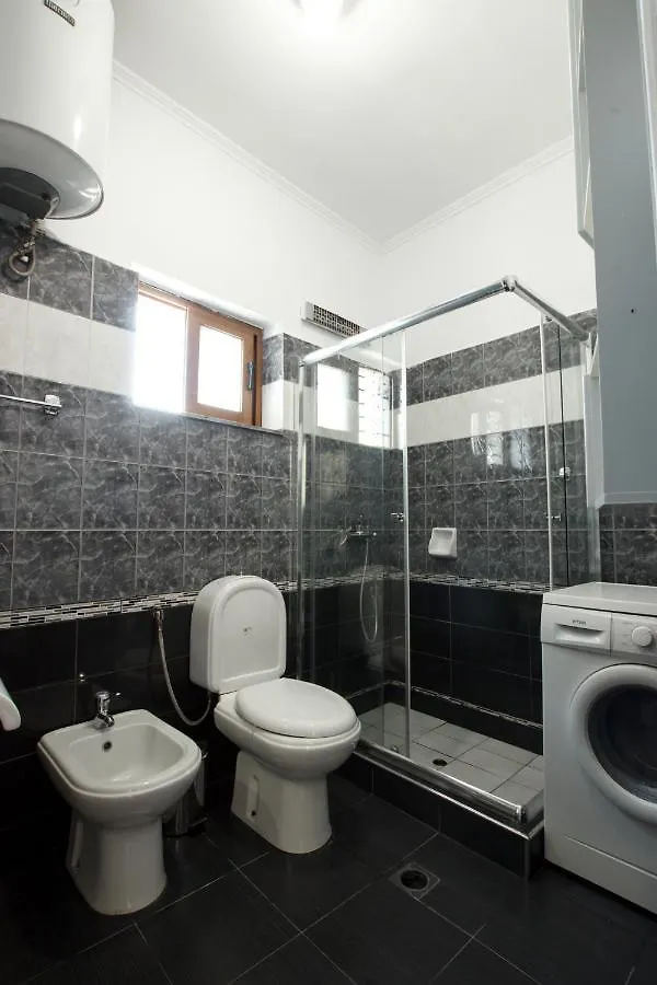 Emblematic House Apartment 2 Gjirokaster 0*,  Albania