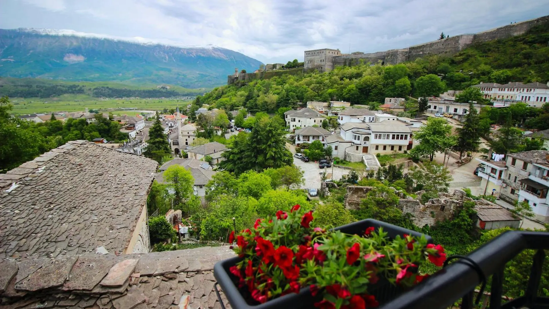 Emblematic House Apartment 2 Gjirokaster 0*,  Albania