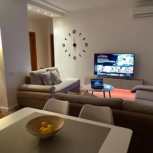 https://proper-apartment.hotels-in-tirana.com
