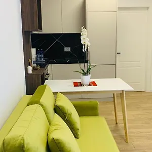 https://proper-central-apartment.hotels-in-tirana.com